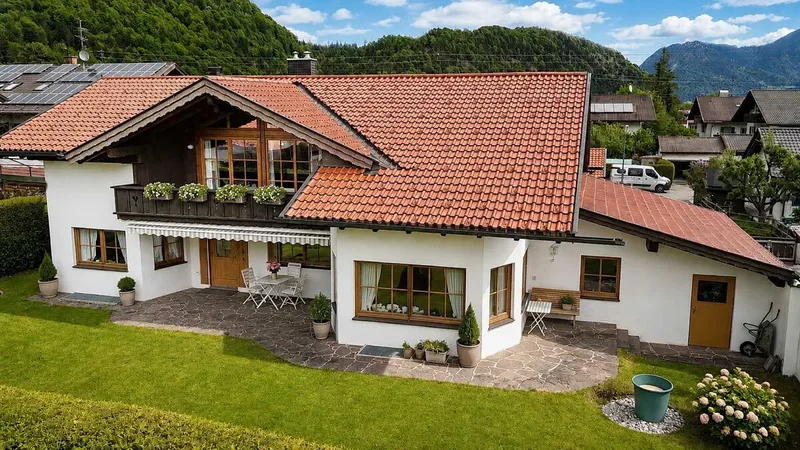 Repräsentativ und großzügig - Landhausvilla mit viel Potenzial & Einliegermöglichkeit