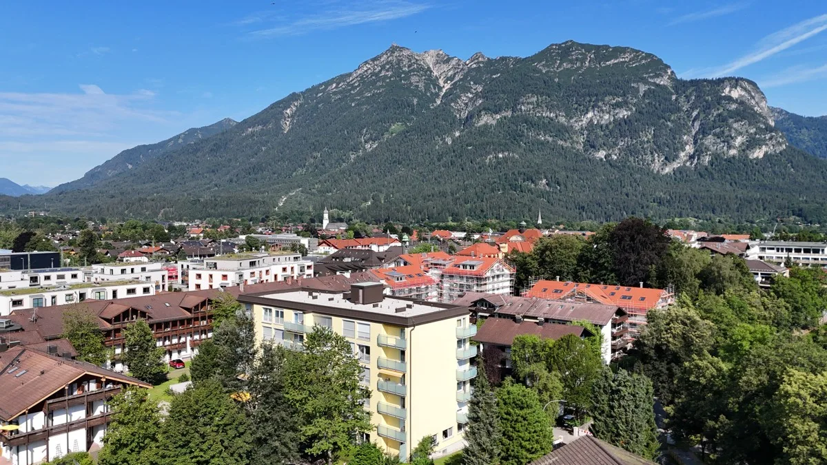 Zentral wohnen mit Bergblick 
Ideal als Kapitalanlage oder zur späteren Eigennutzung